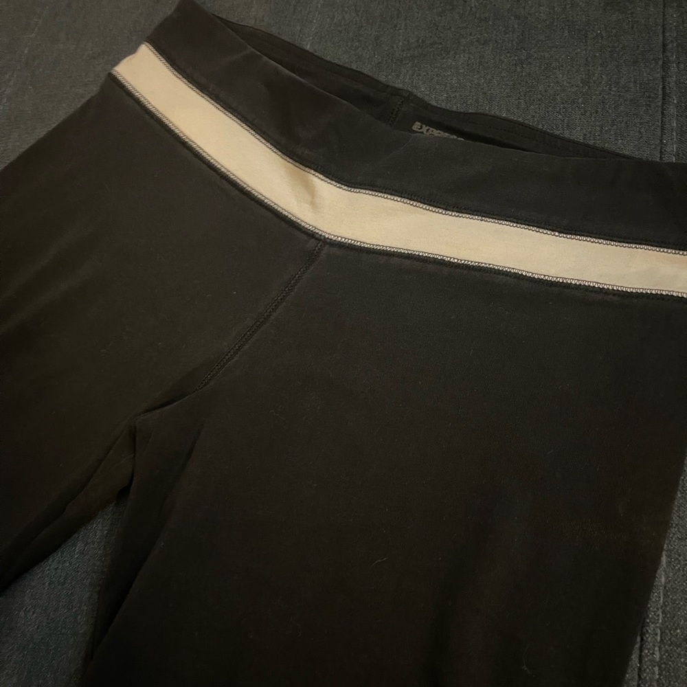 EXPRESS YOGA PANTS